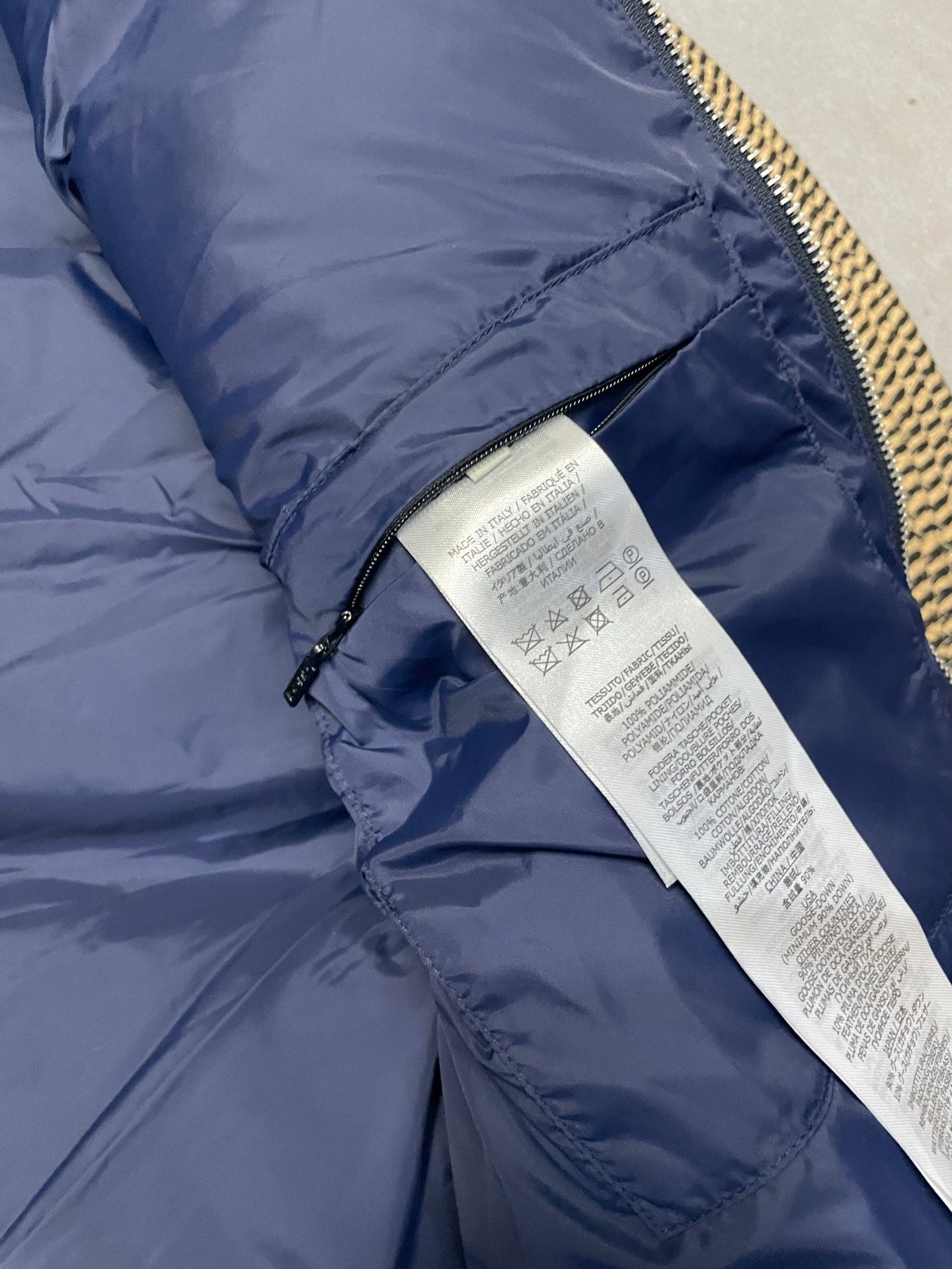 GUCCI FW New GG Monogram Hooded Down Vest – Unisex | Sizes 42–50