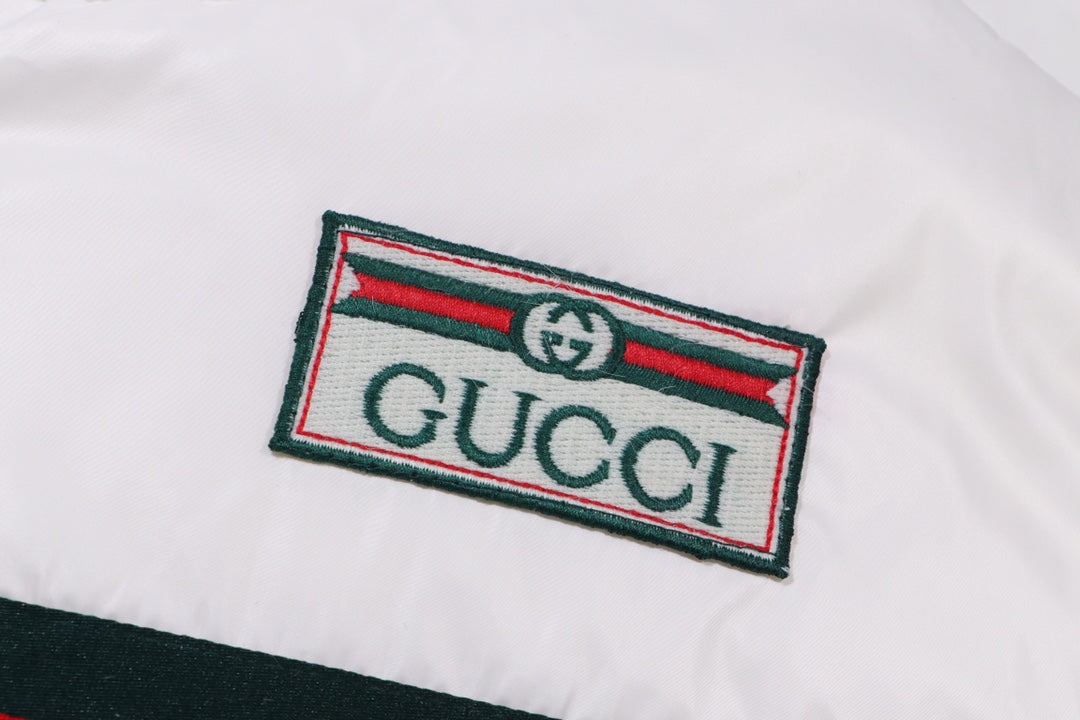 GUCCI 2024 FW Classic Striped Down Jacket – Unisex | Sizes M–XXL | Black & White