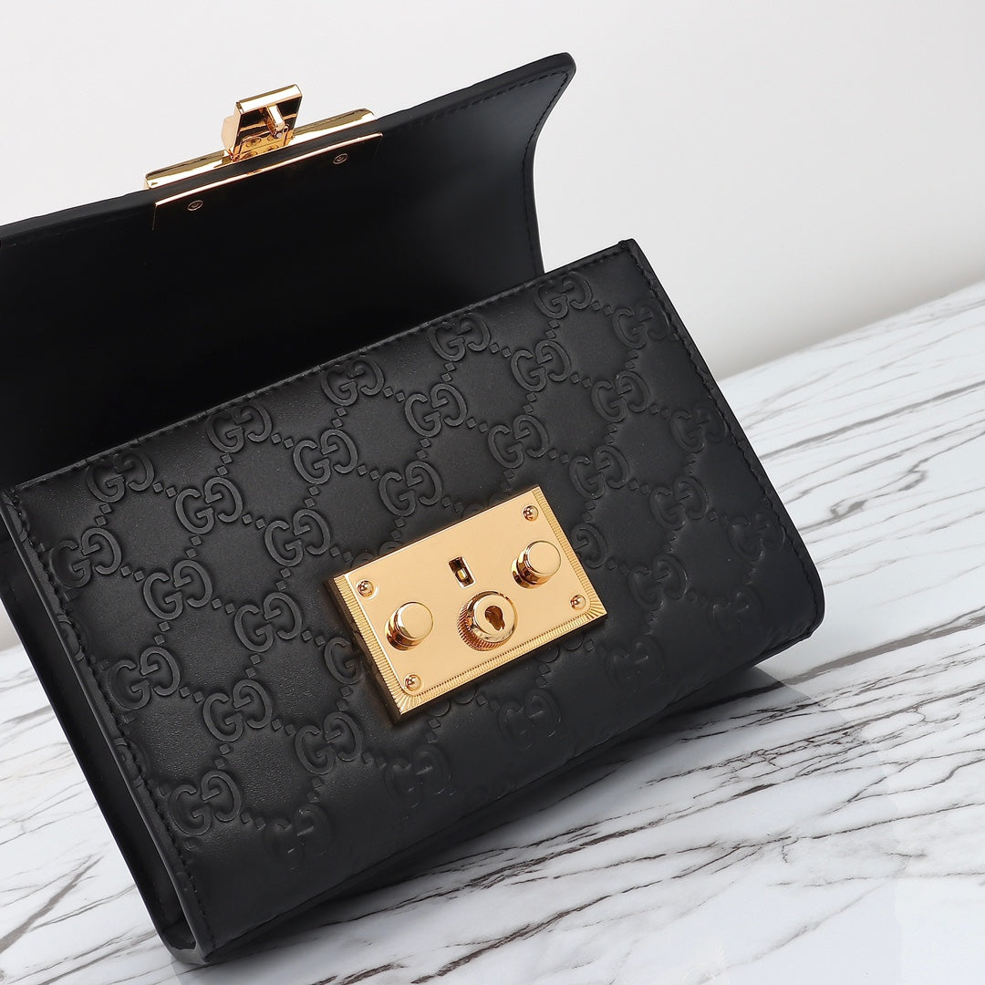 GUCCI women's bags 111