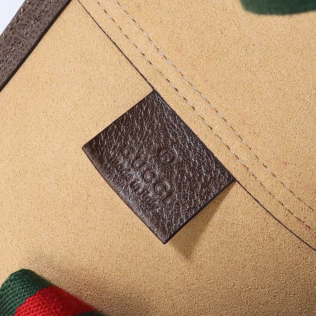 GUCCI women's bags 121