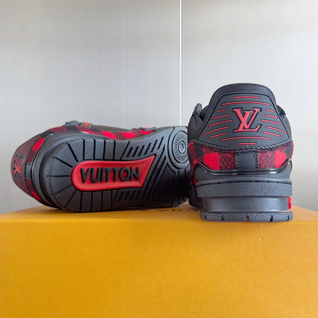 Louis Vuitton sneakers 02