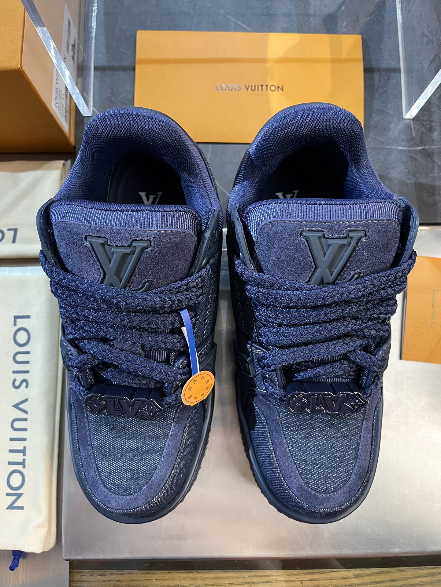 Louis Vuitton sneakers 07