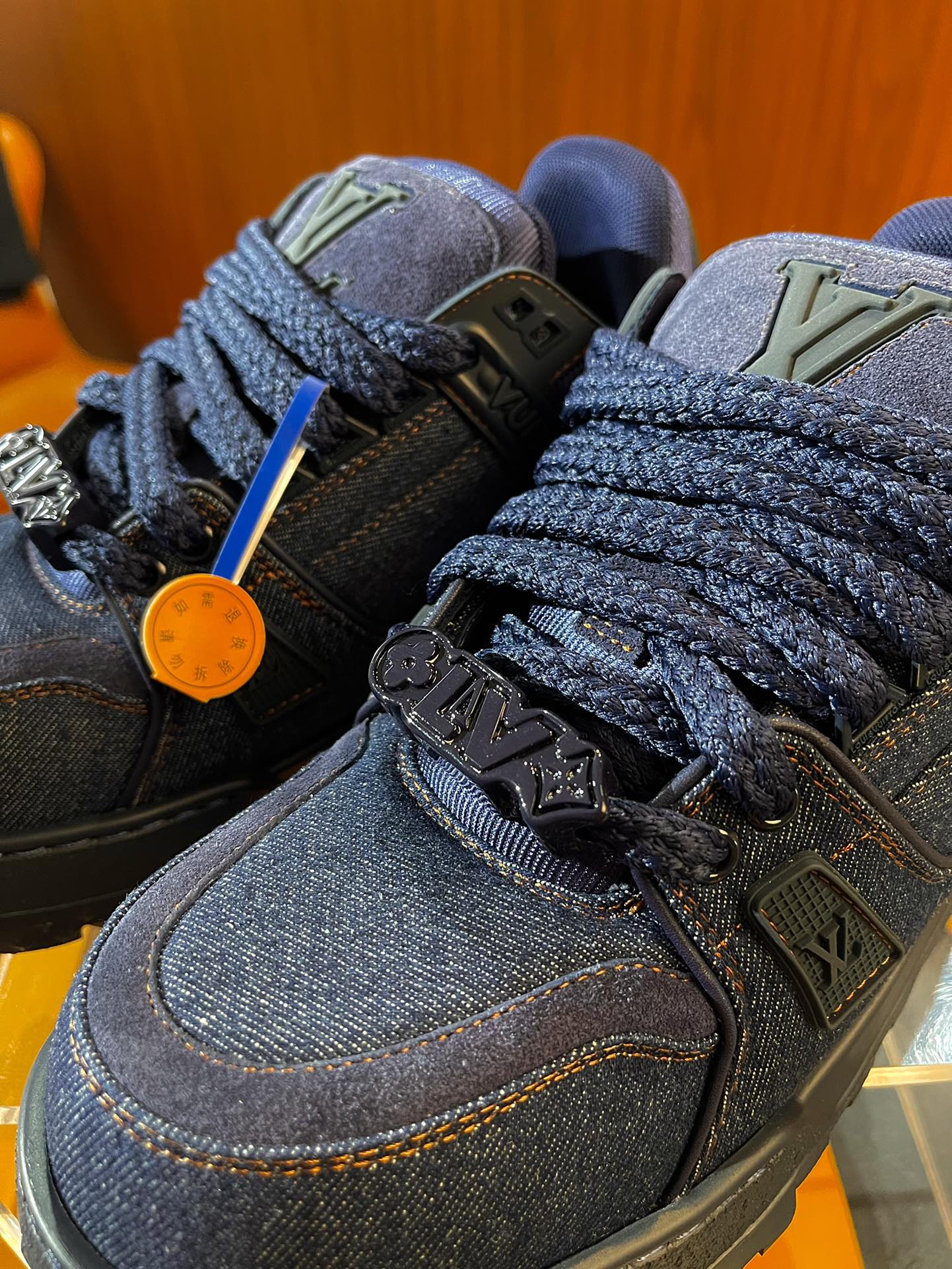 Louis Vuitton sneakers 07