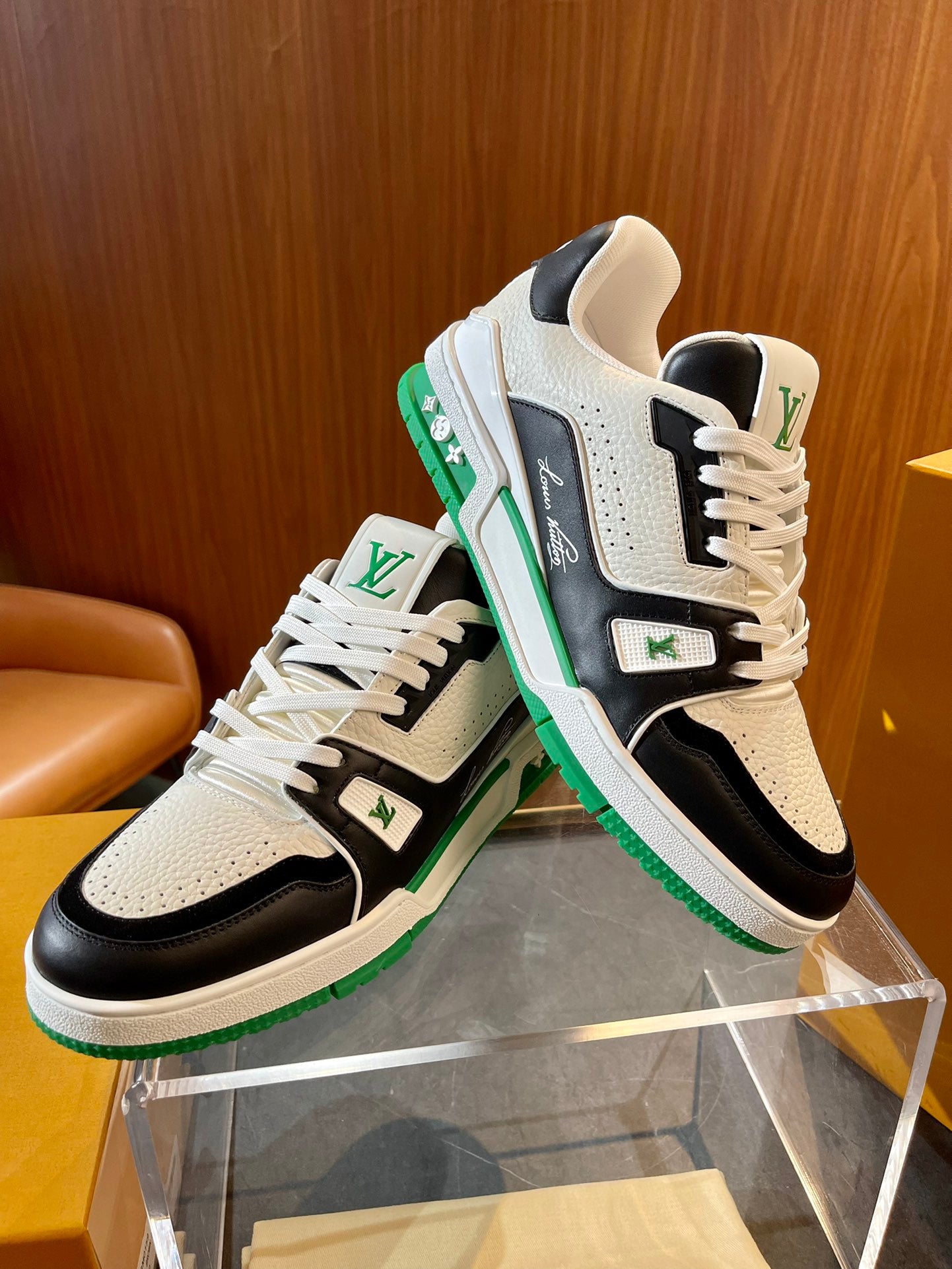 Louis Vuitton sneakers 10