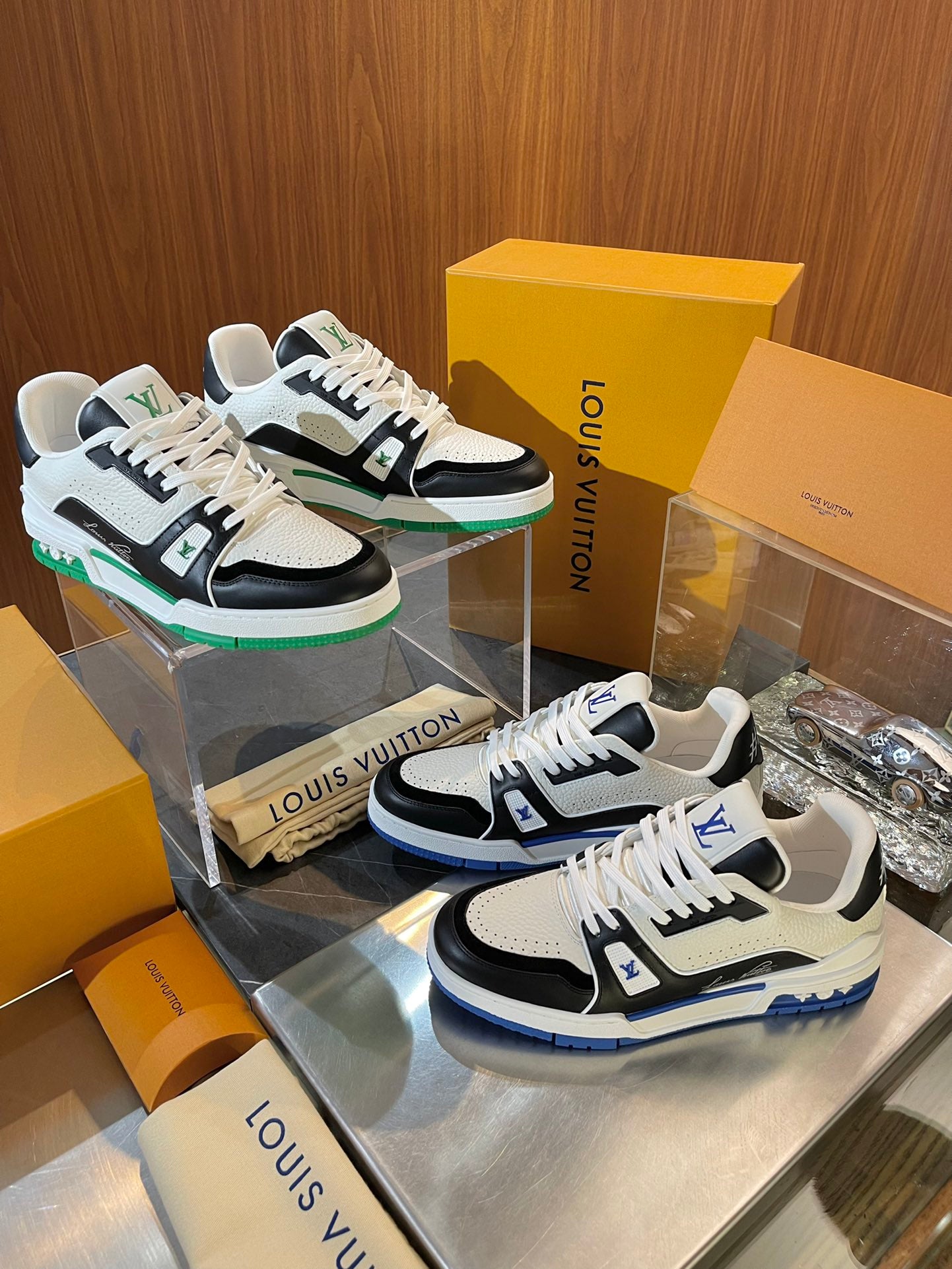 Louis Vuitton sneakers 10