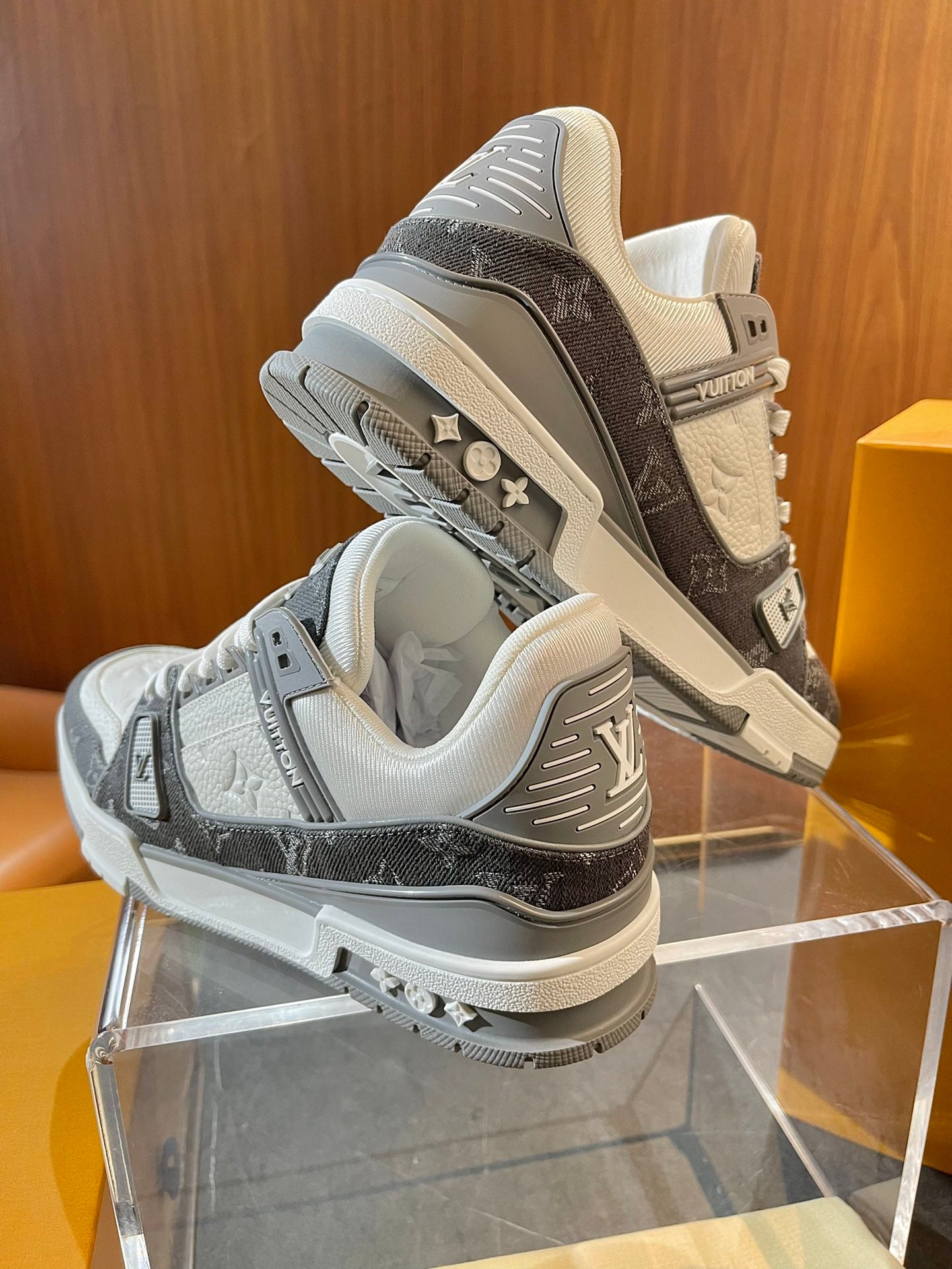 Louis Vuitton sneakers 11