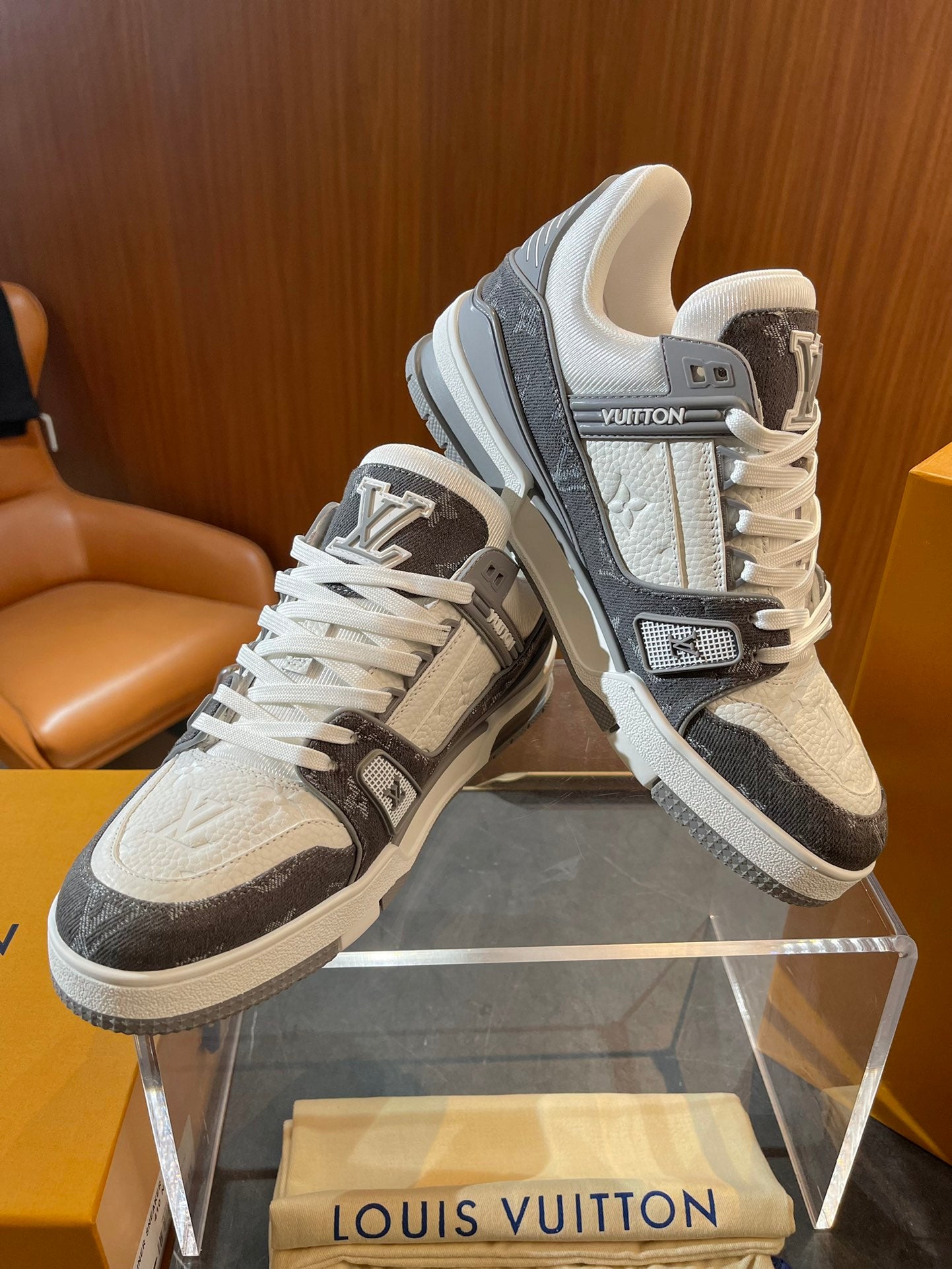 Louis Vuitton sneakers 11