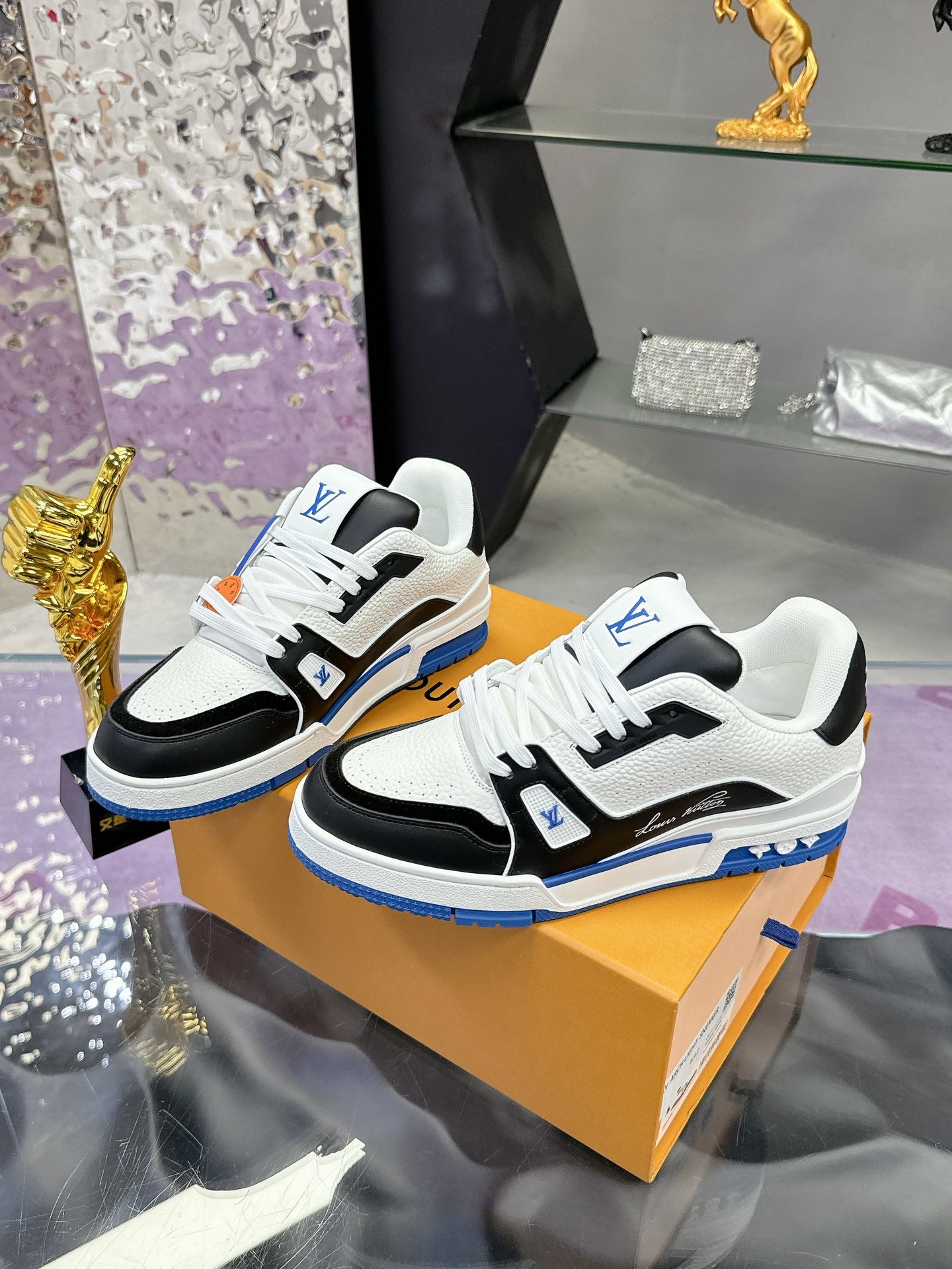 Louis Vuitton sneakers 14
