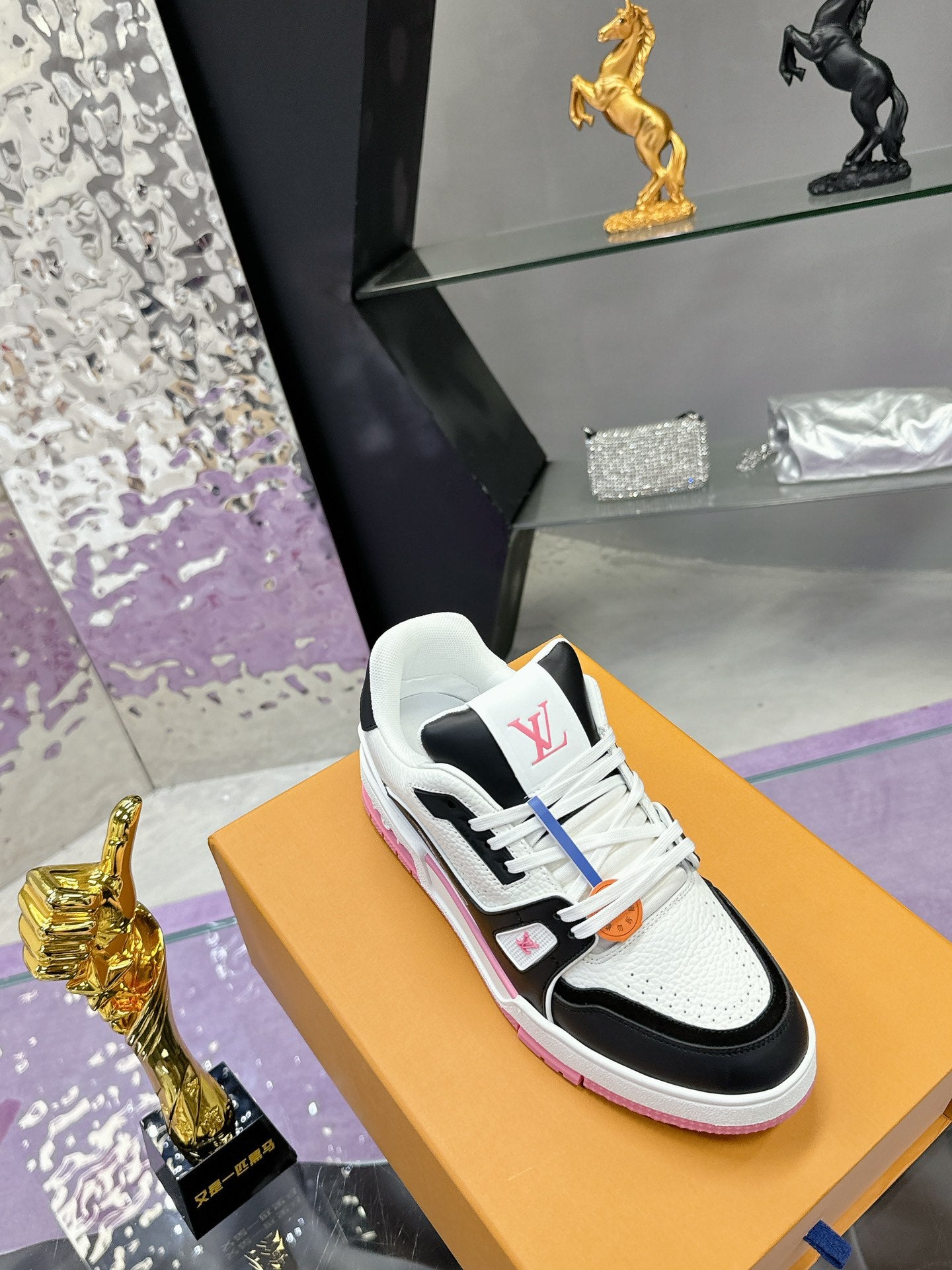 Louis Vuitton sneakers 16