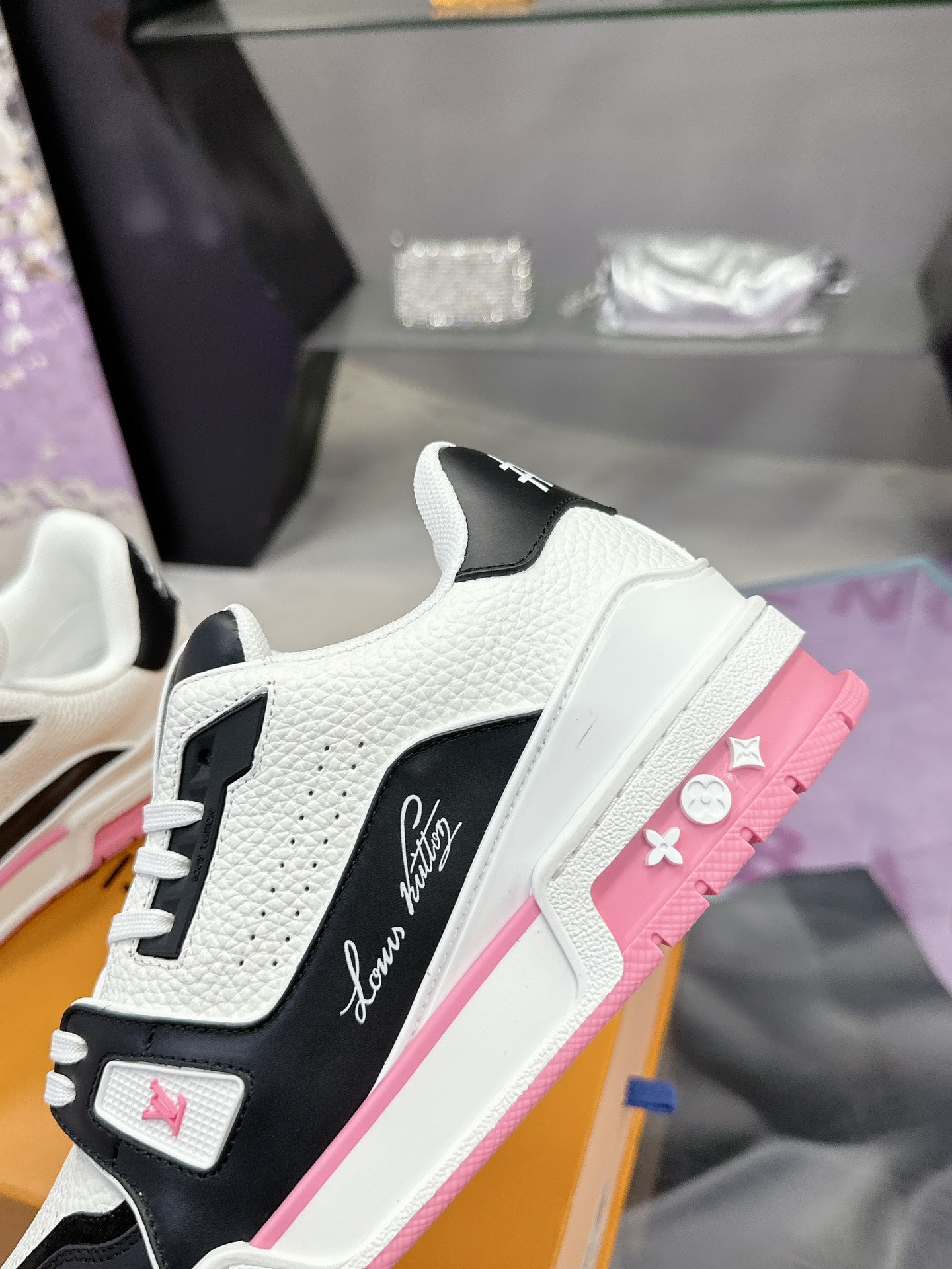 Louis Vuitton sneakers 16