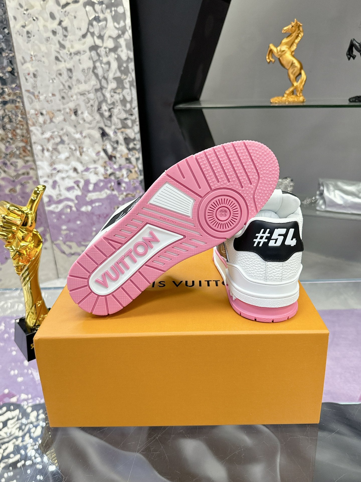 Louis Vuitton sneakers 16