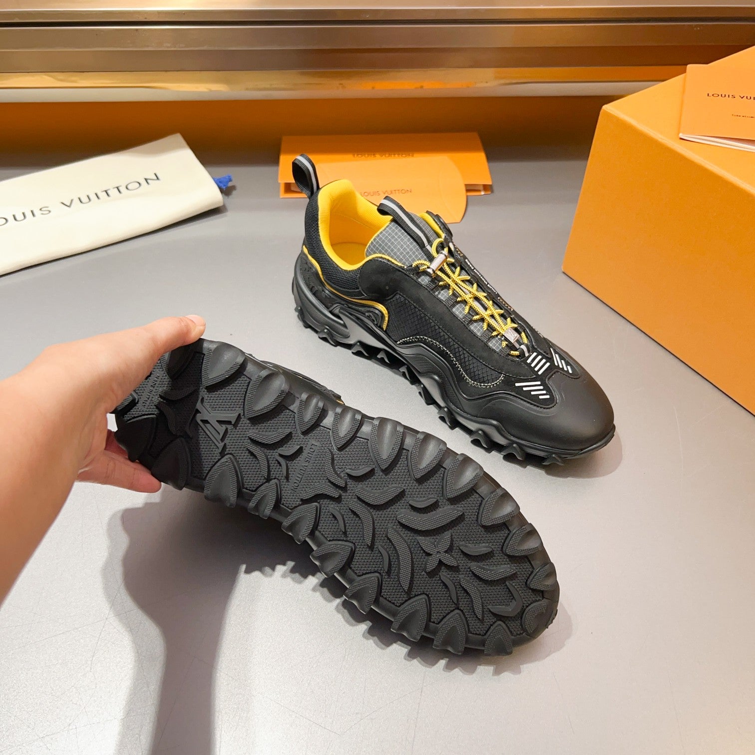 Louis Vuitton sneakers 18