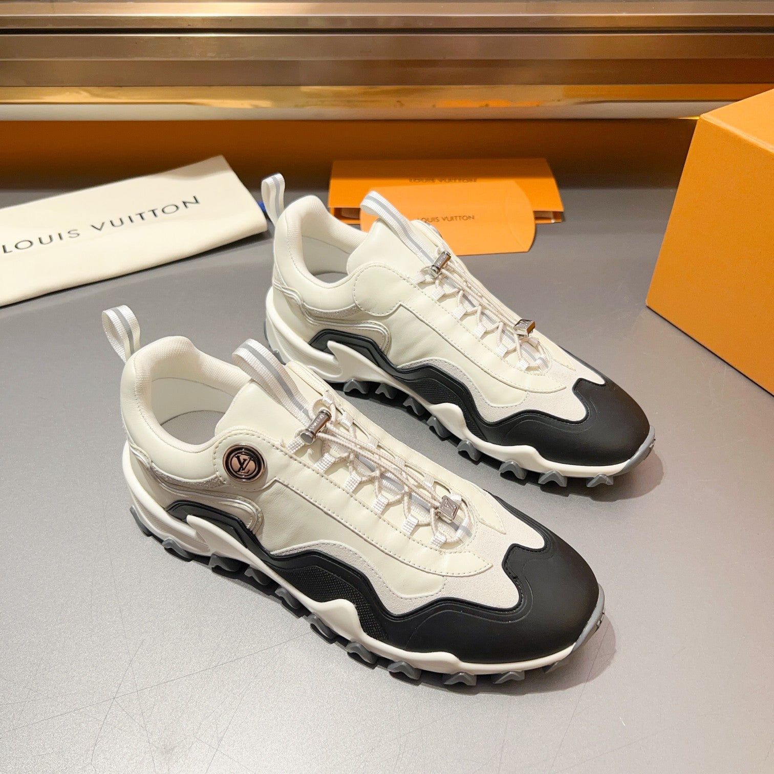 Louis Vuitton sneakers 19