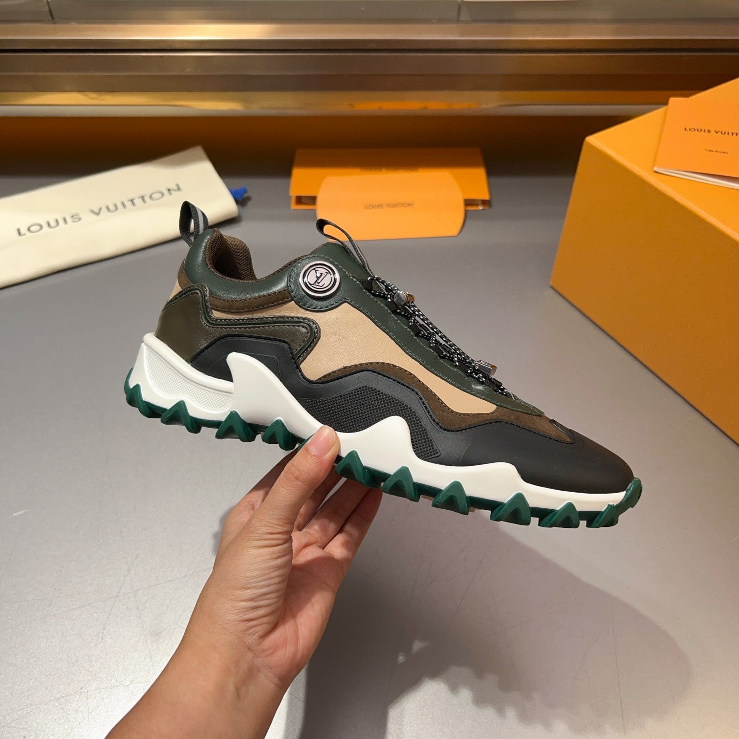 Louis Vuitton sneakers 21
