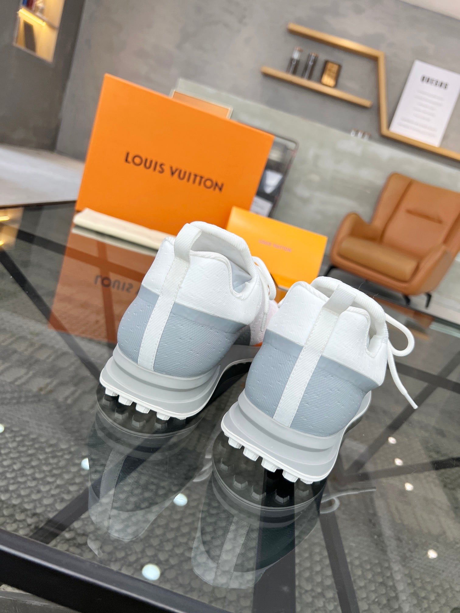 Louis Vuitton sneakers 23