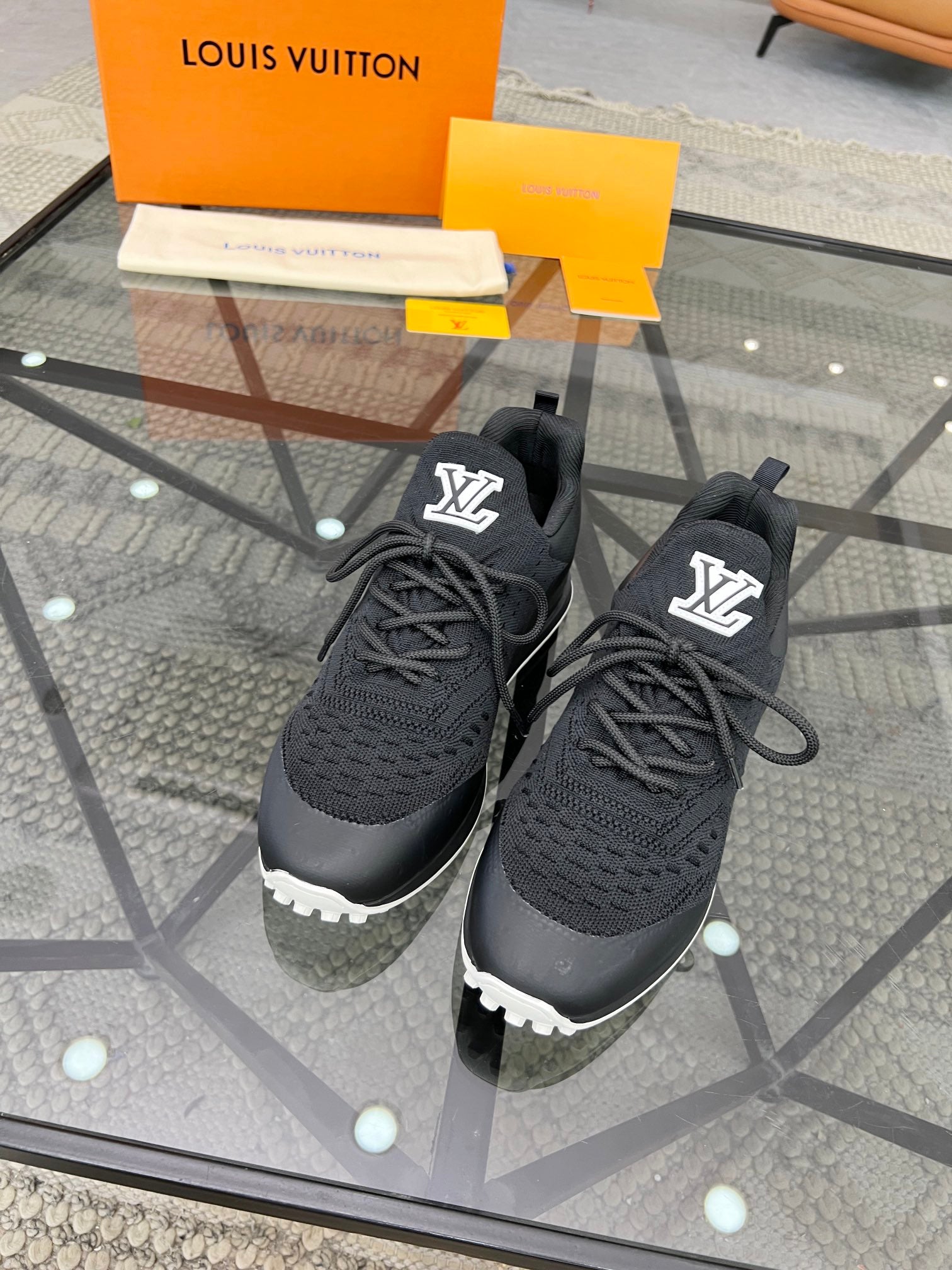 Louis Vuitton sneakers 24