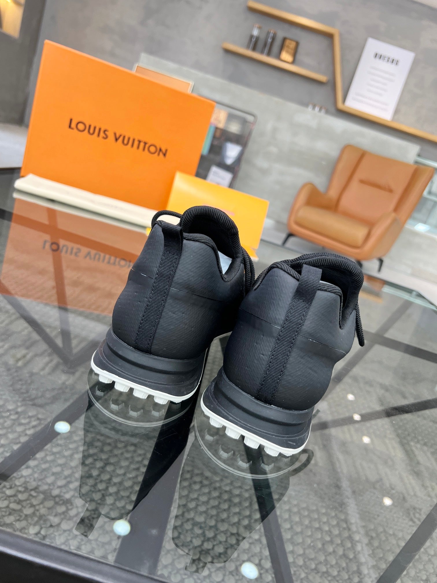 Louis Vuitton sneakers 24