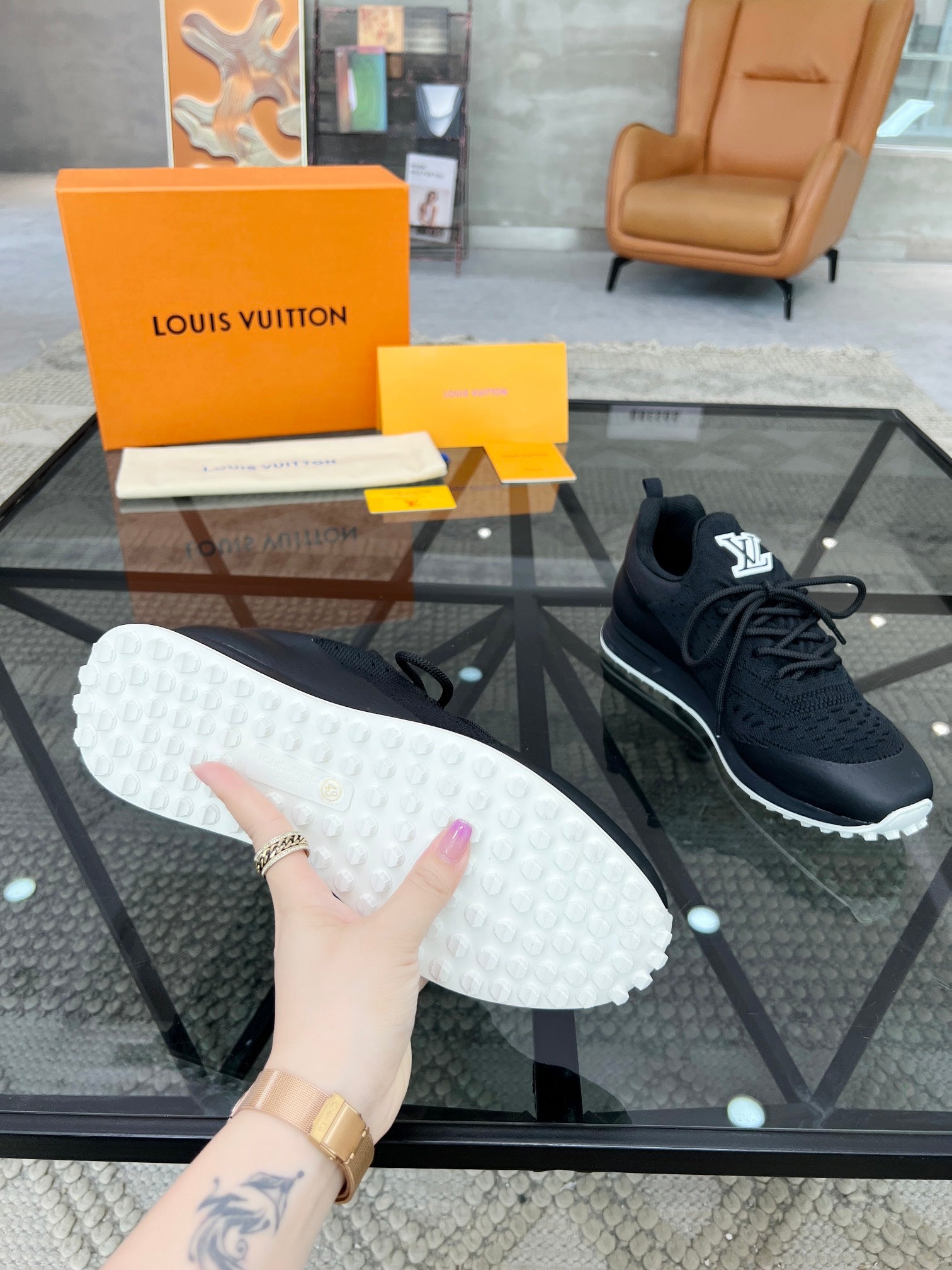 Louis Vuitton sneakers 24
