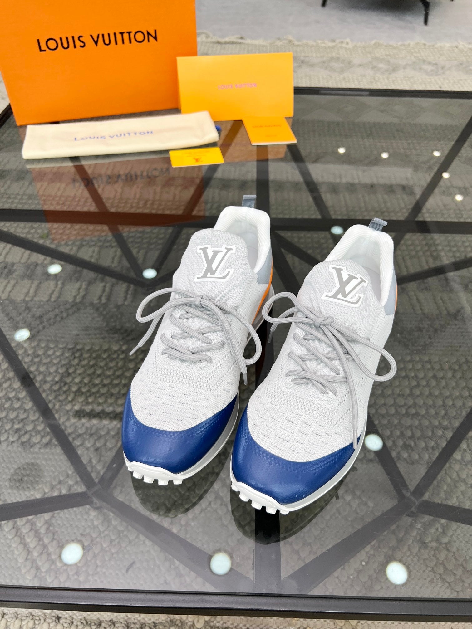 Louis Vuitton sneakers 25