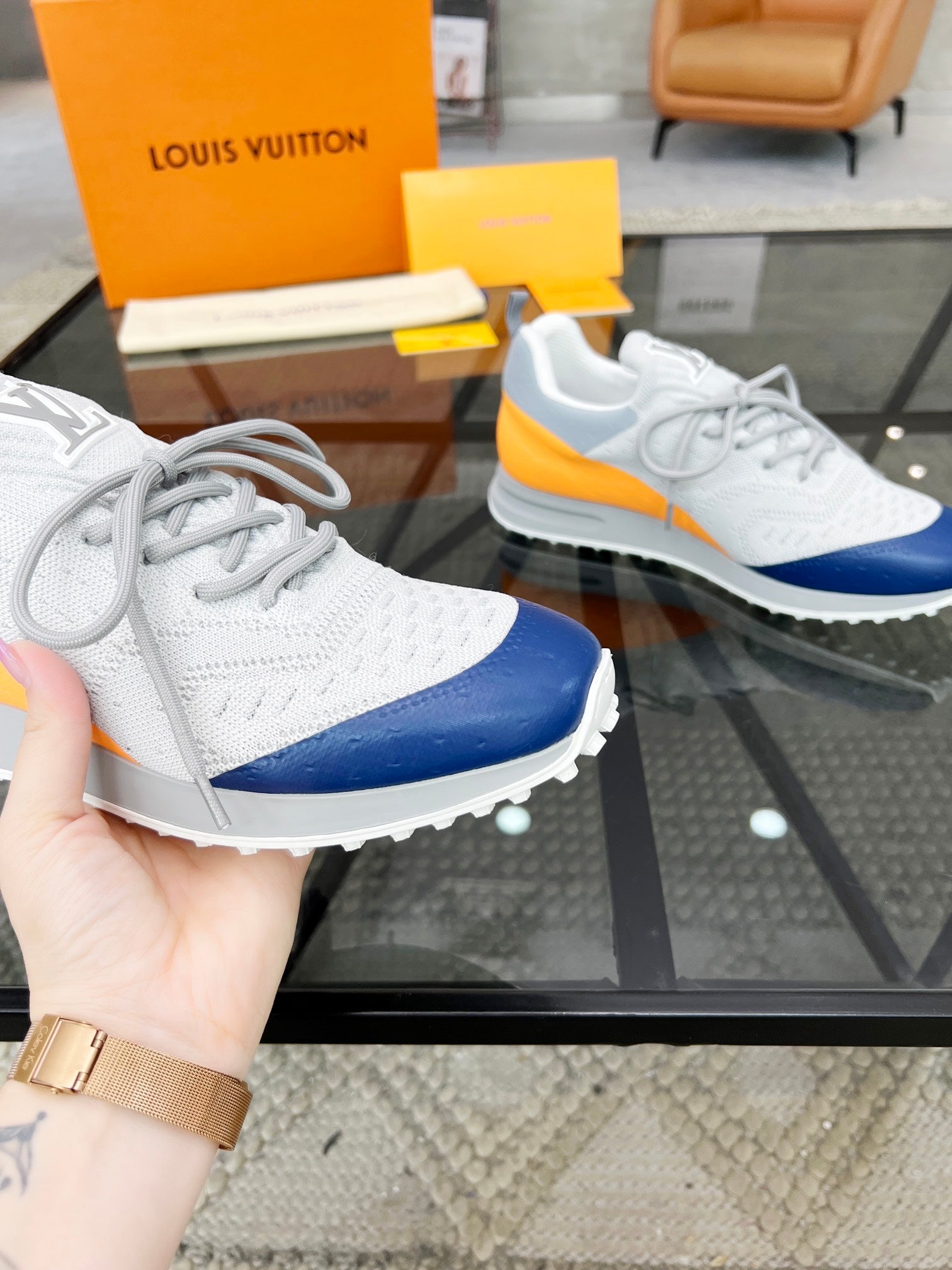 Louis Vuitton sneakers 25