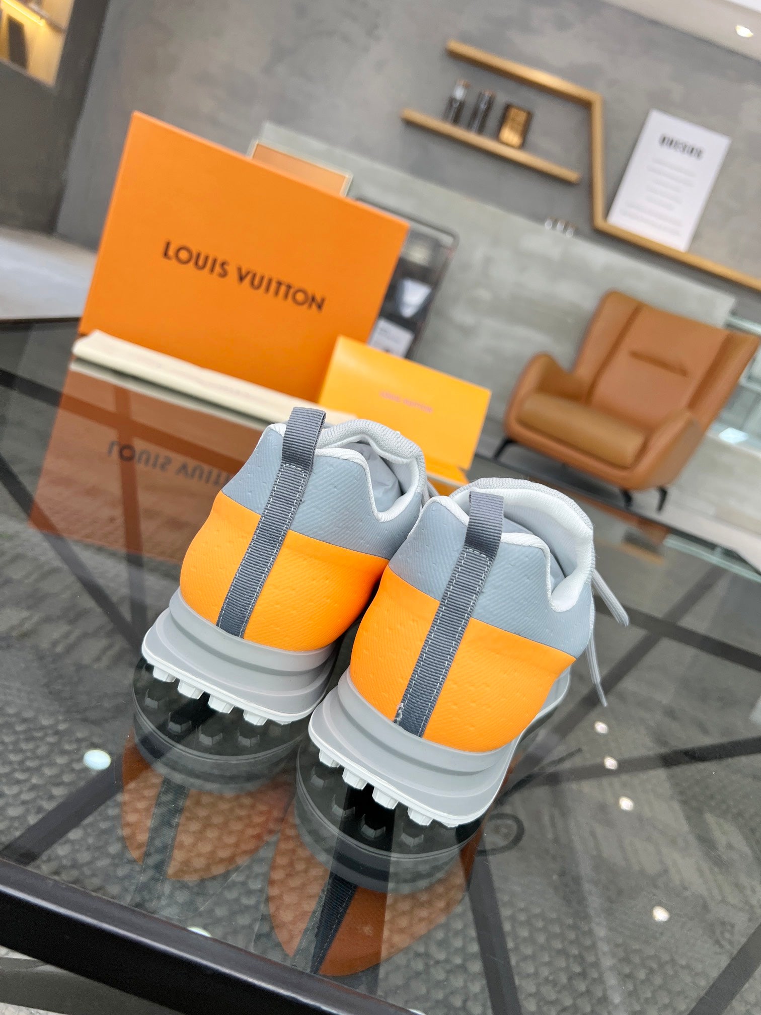 Louis Vuitton sneakers 25