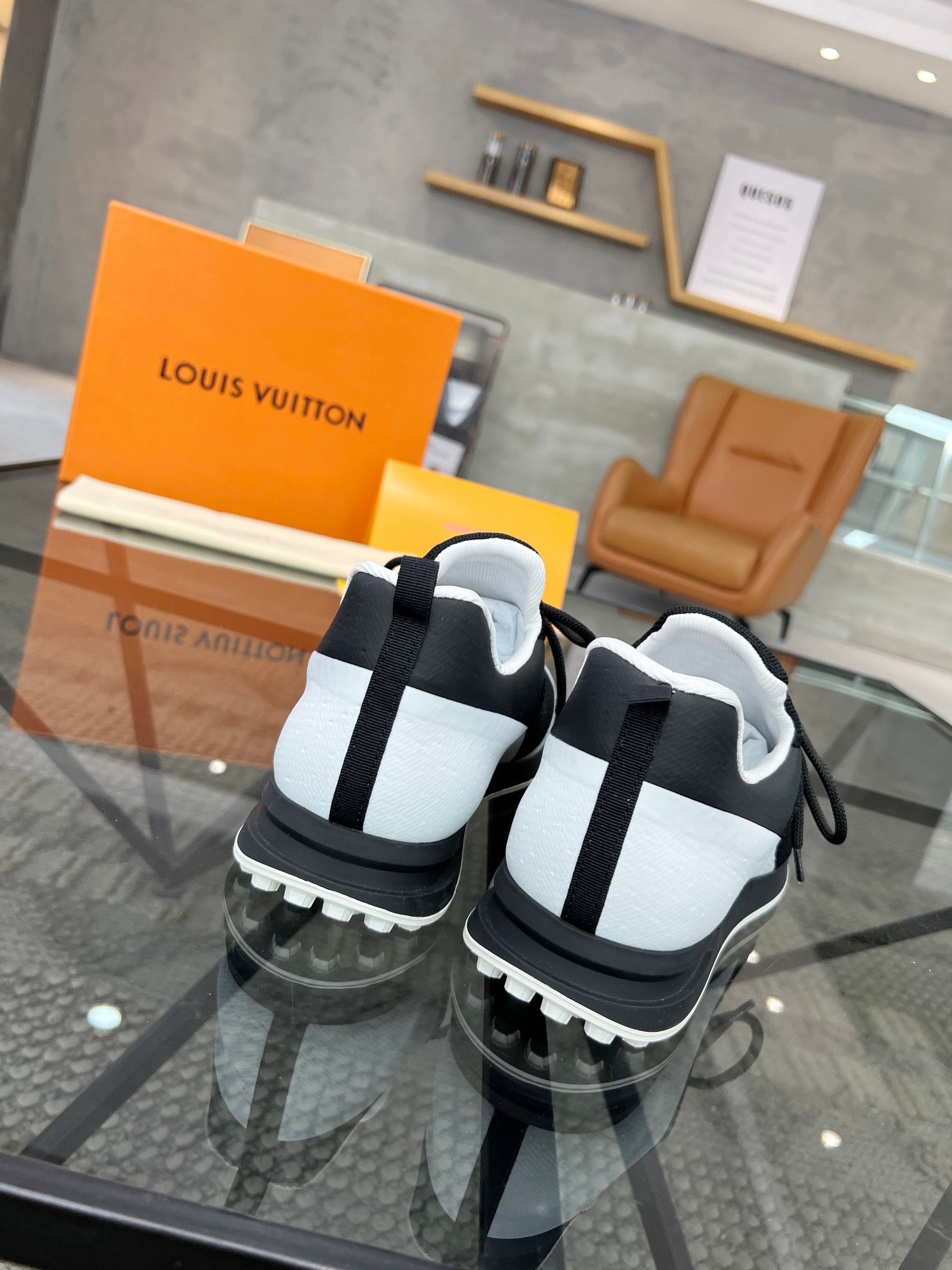 Louis Vuitton sneakers 27