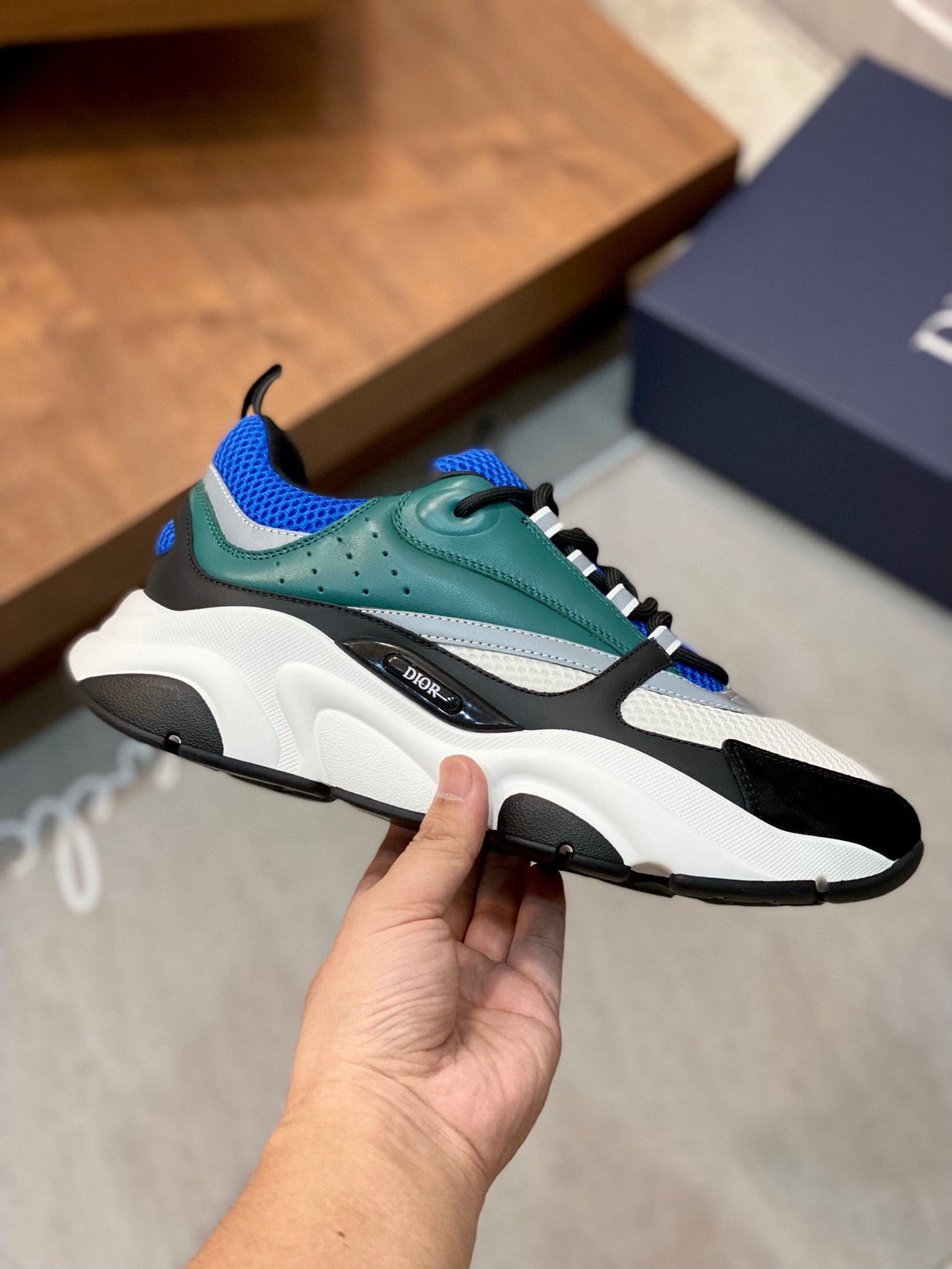 DIOR sneakers 04