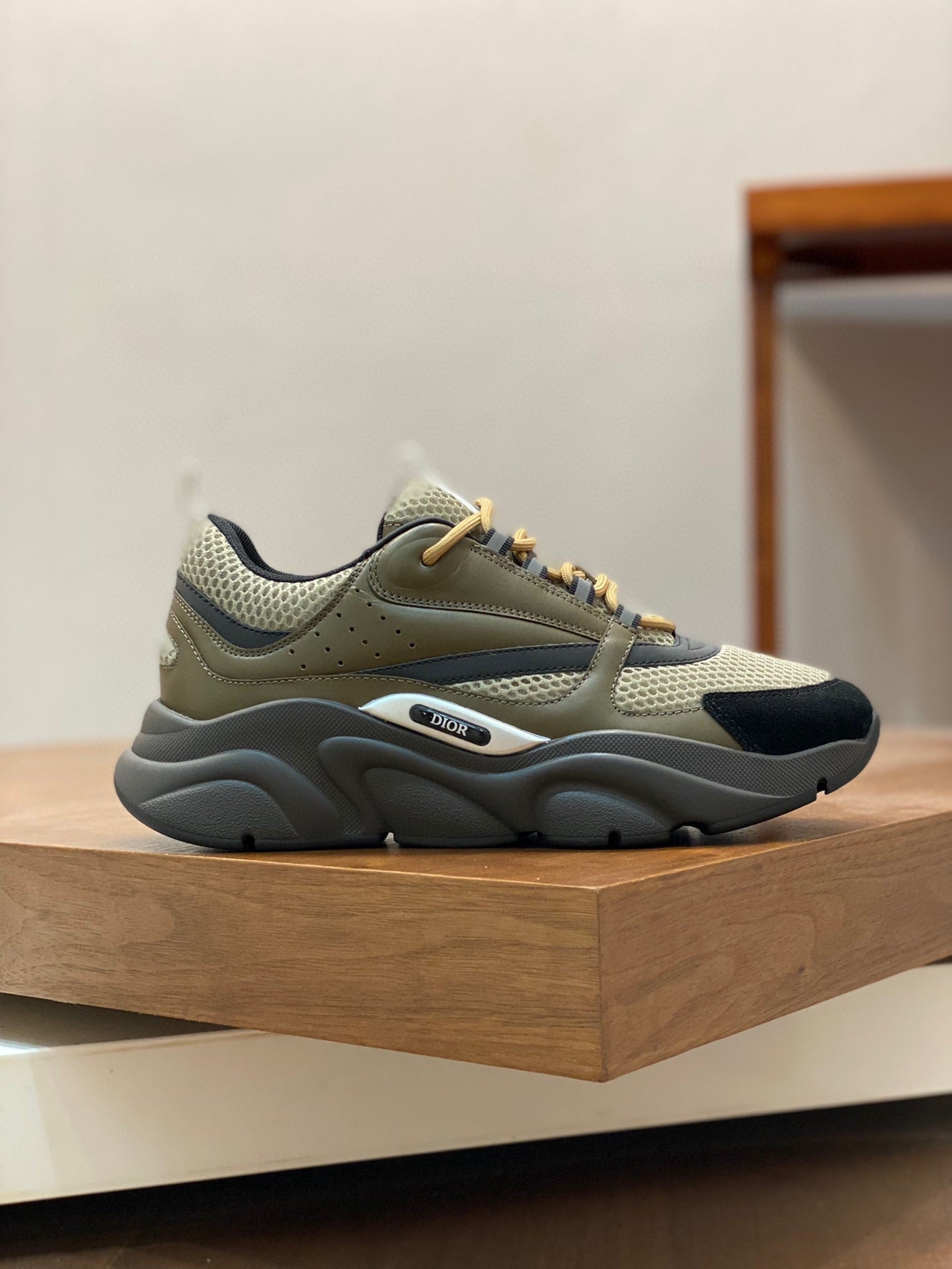 DIOR sneakers 05