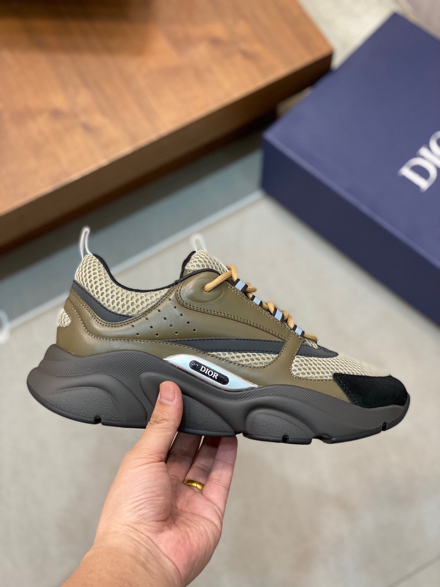 DIOR sneakers 05