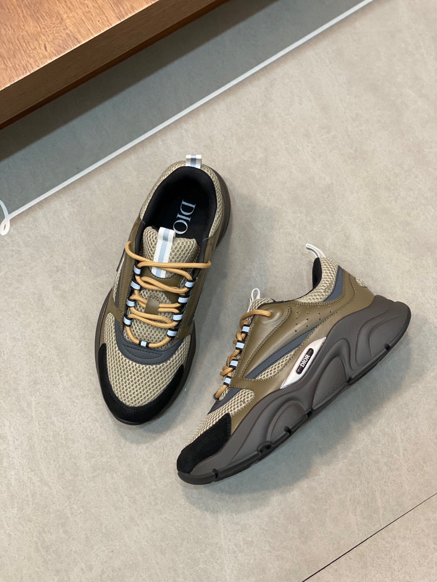 DIOR sneakers 05