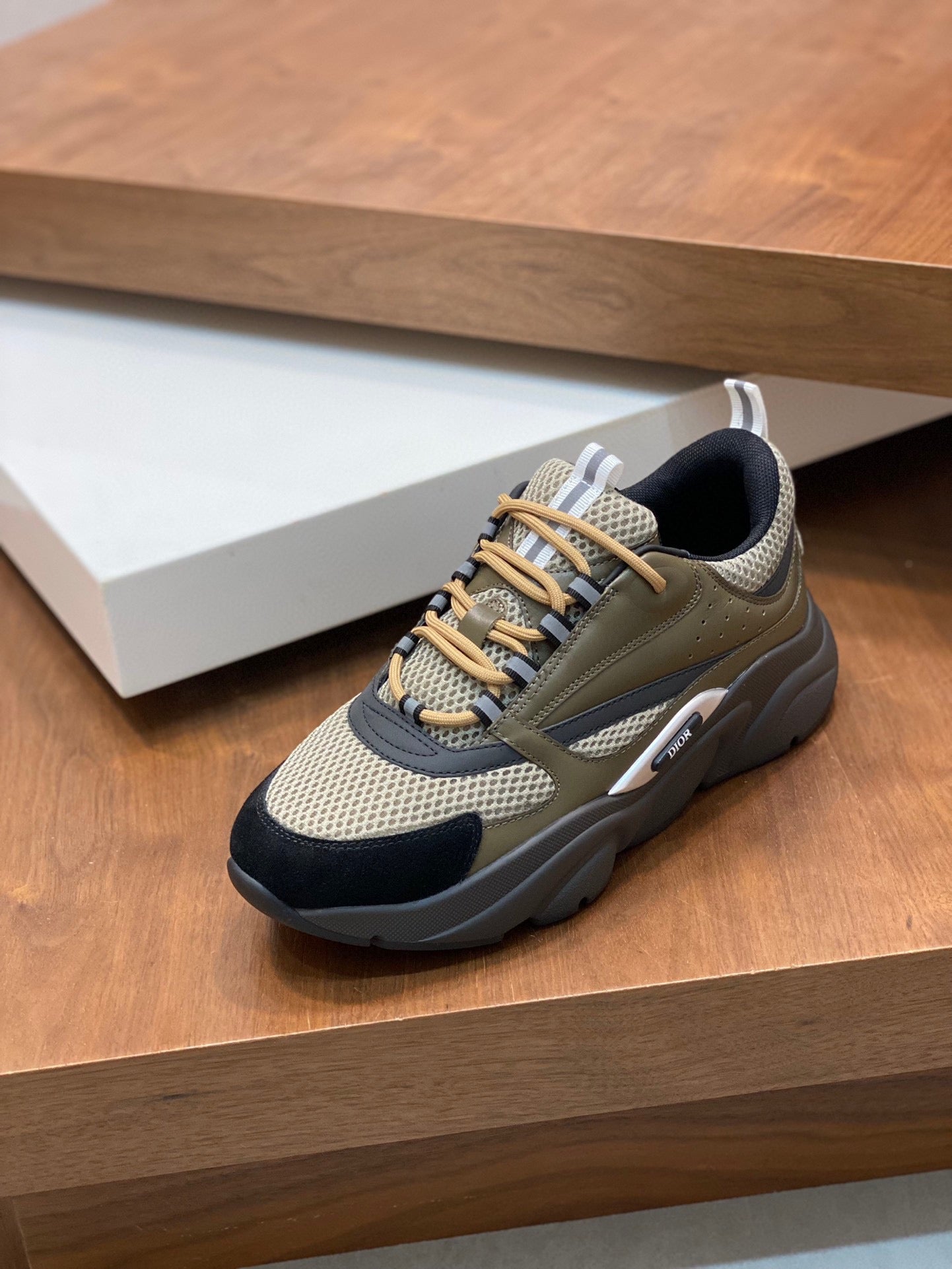 DIOR sneakers 05