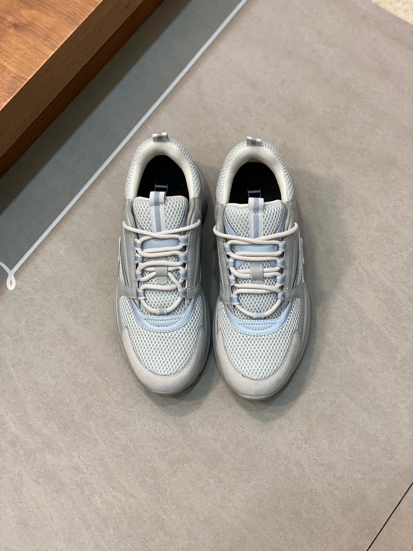 DIOR sneakers 07