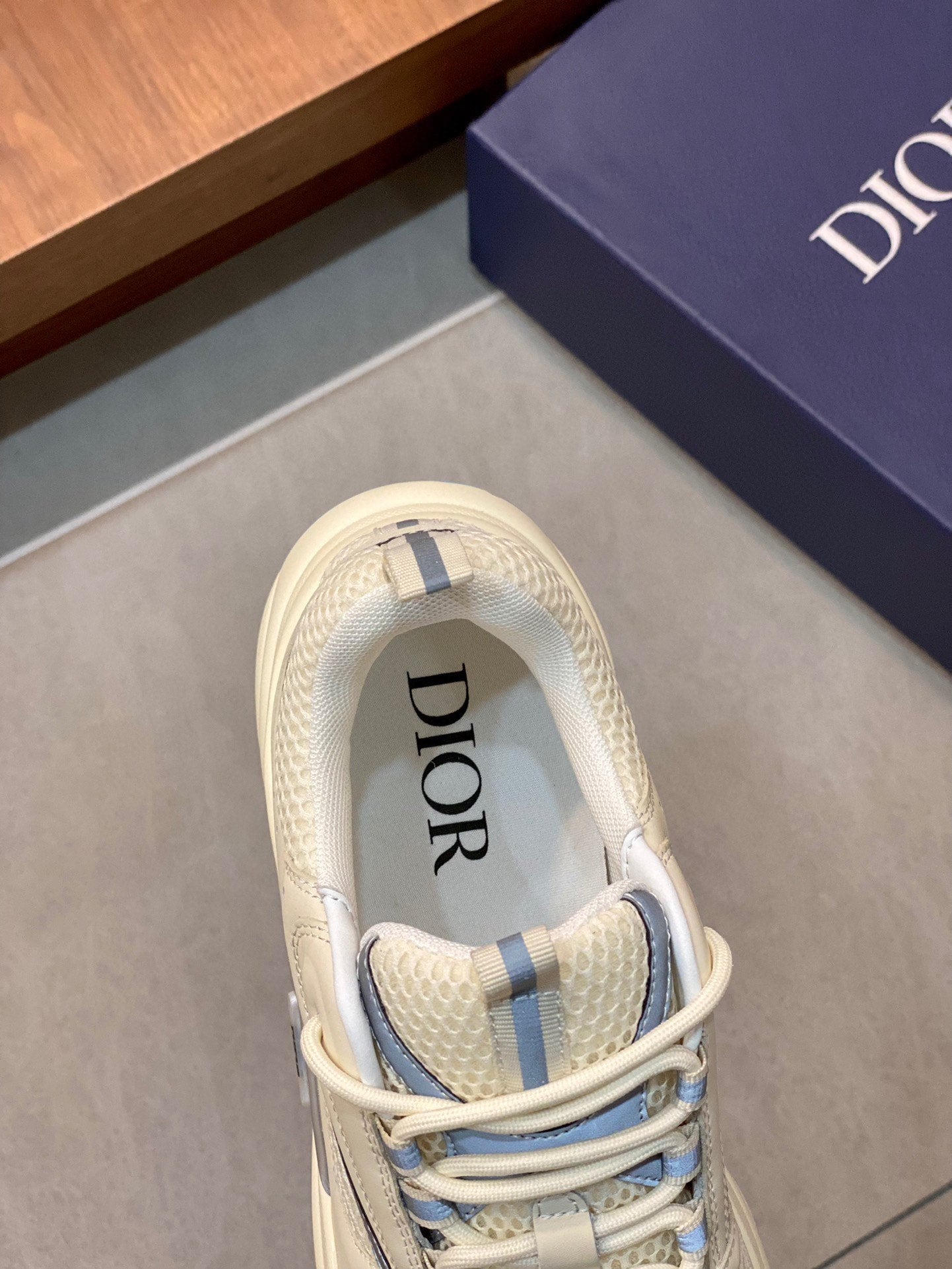DIOR sneakers 08