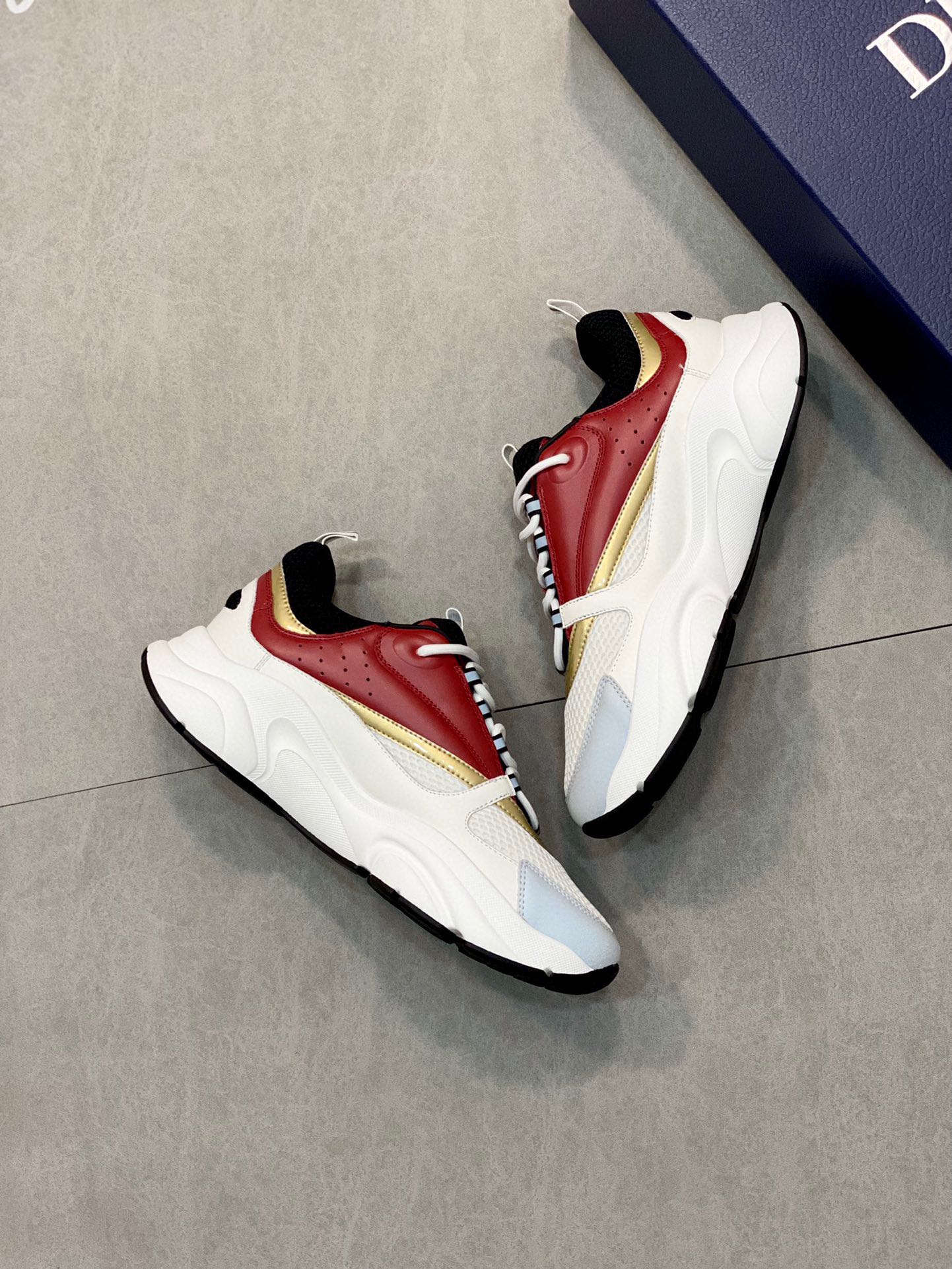 DIOR sneakers 12