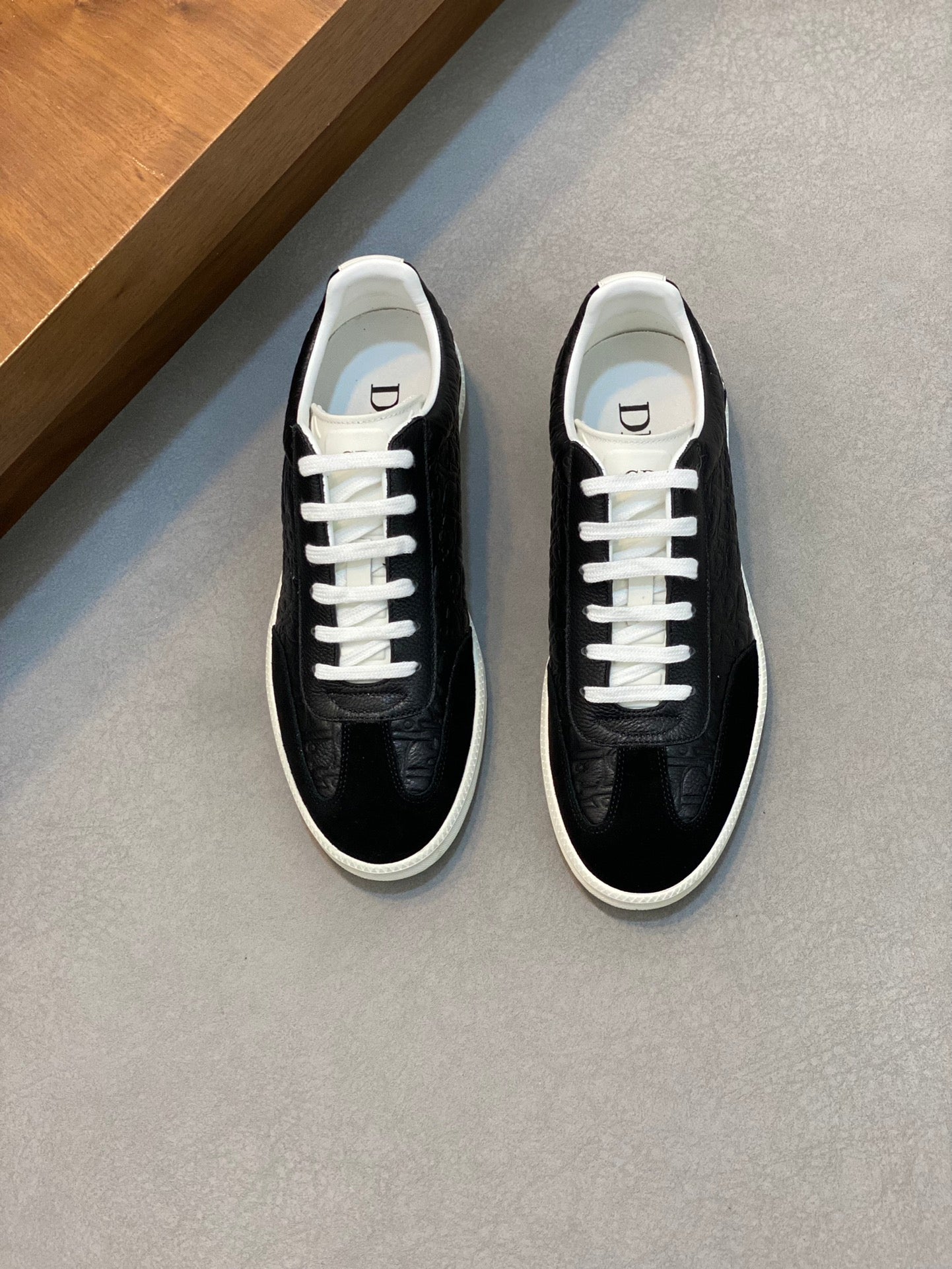 DIOR sneakers 16
