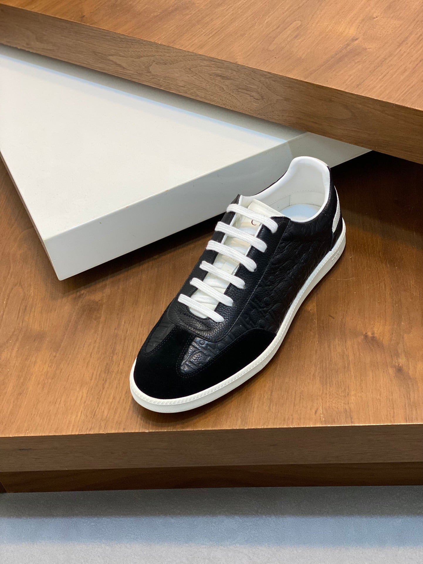 DIOR sneakers 16