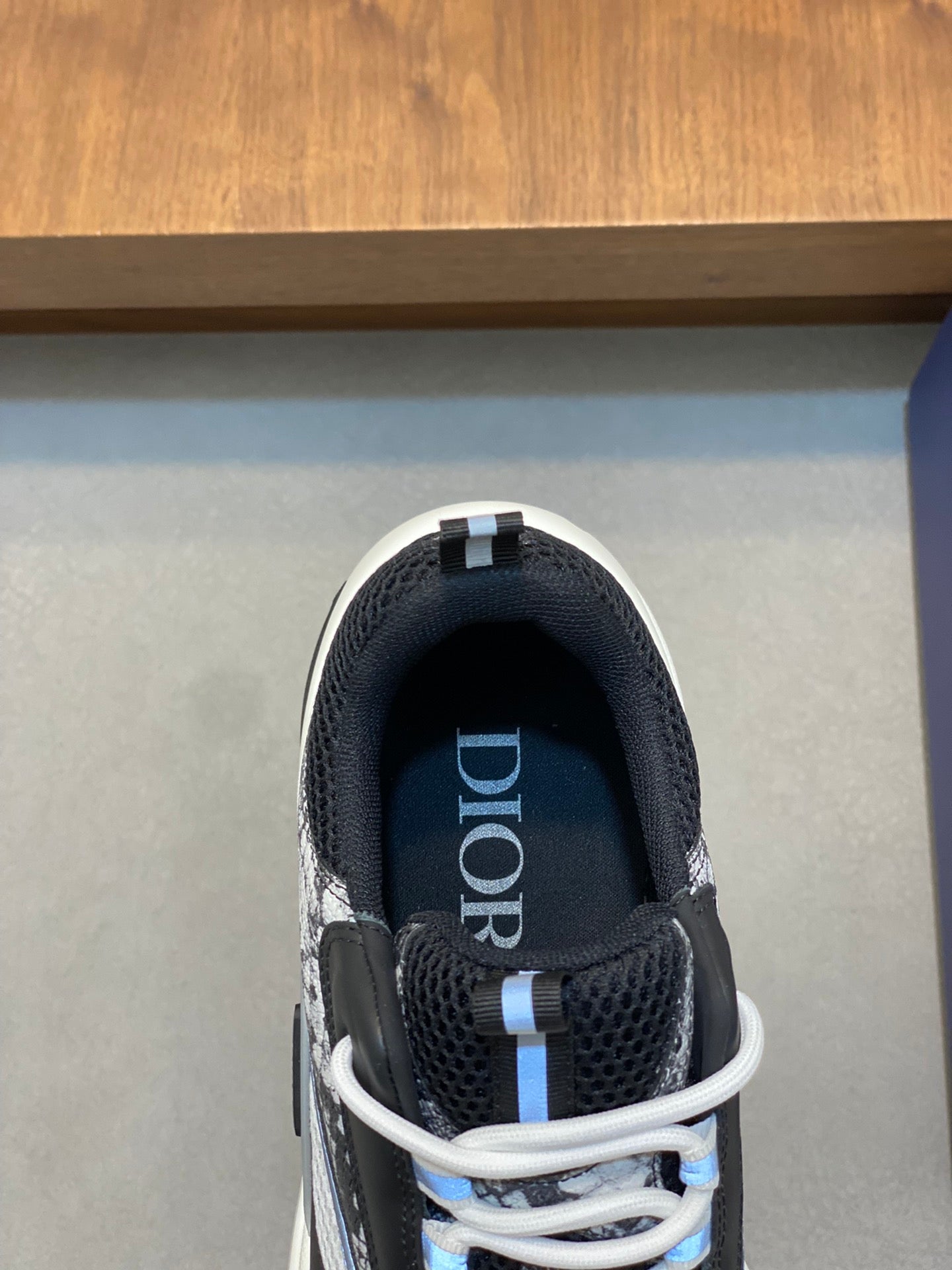 DIOR sneakers 22