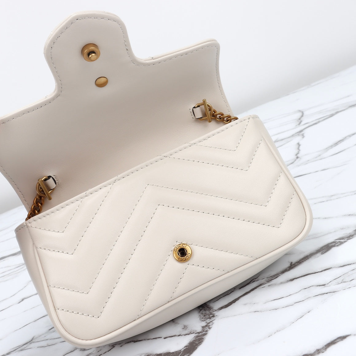 GUCCI women's bags 180