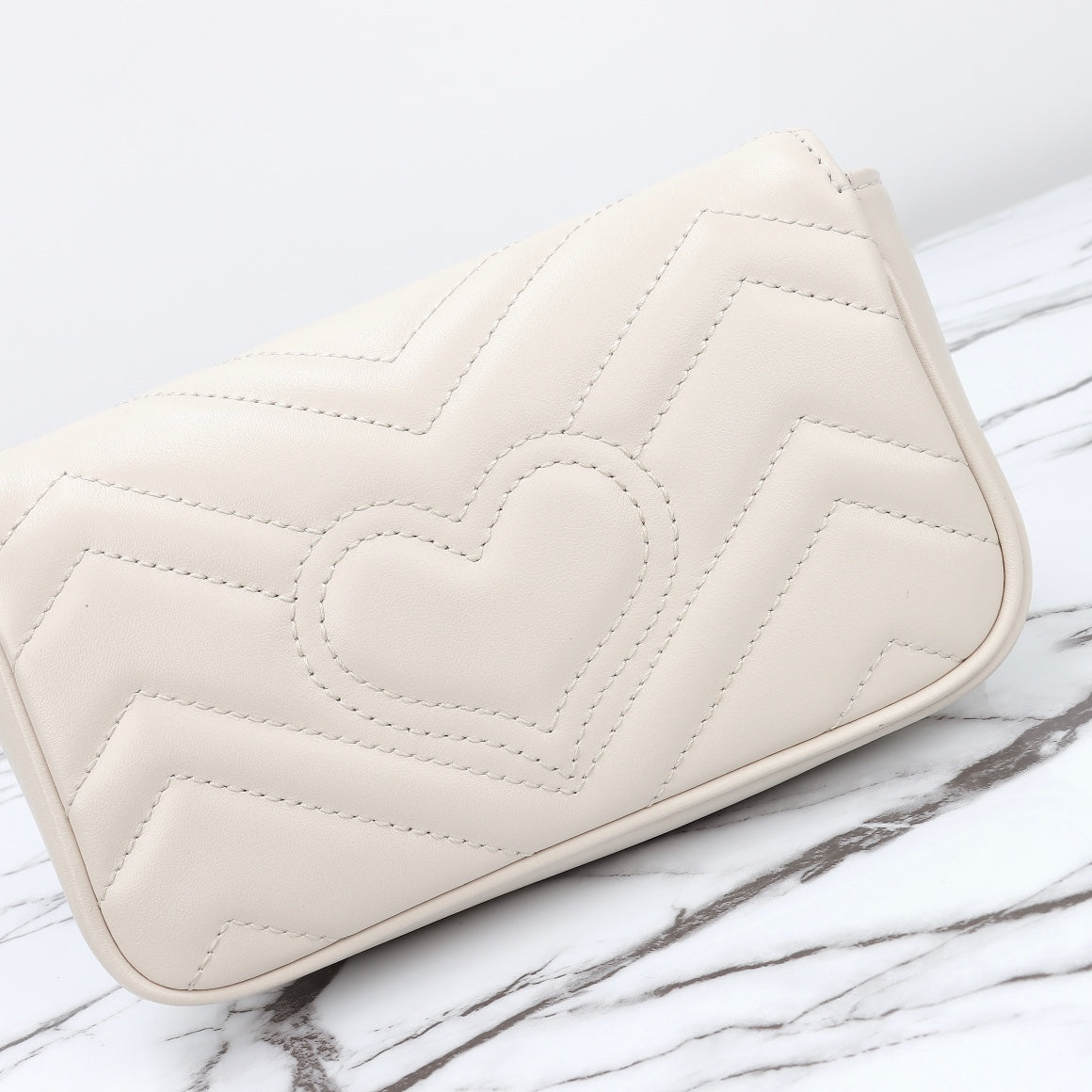 GUCCI women's bags 180
