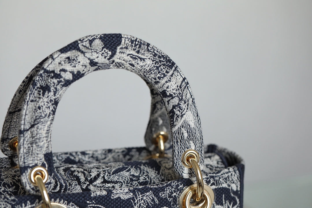 DIOR women's bags 13
