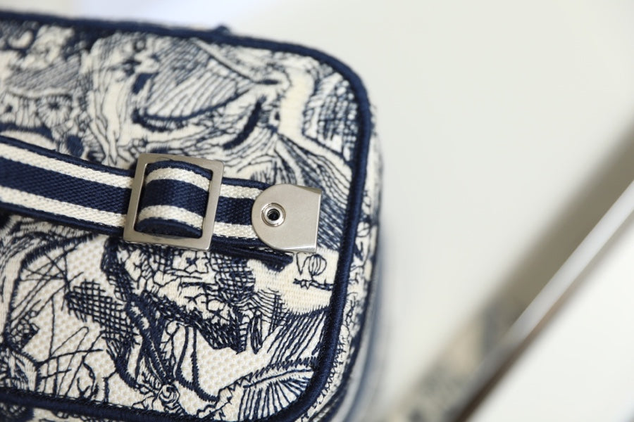 DIOR women's bags 14