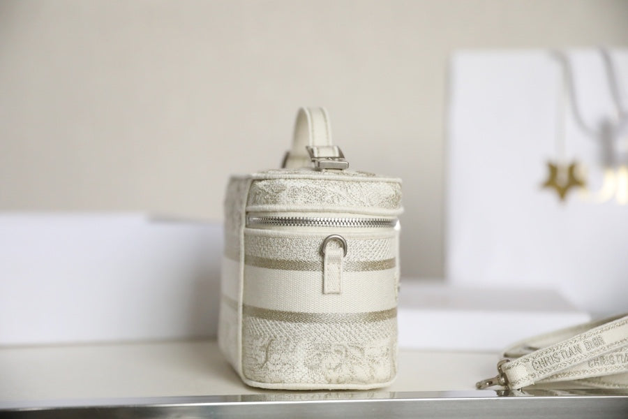 DIOR women's bags 16