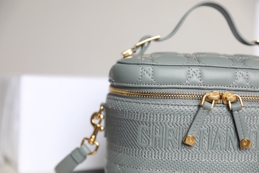 DIOR women's bags 17