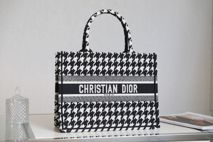 DIOR women's bags 57