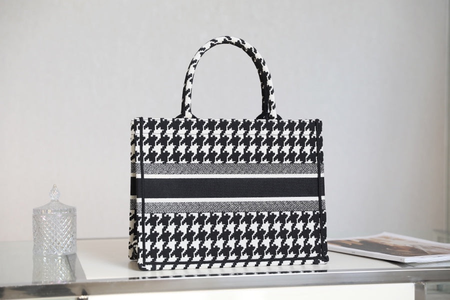 DIOR women's bags 57