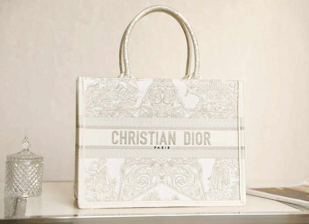 DIOR women's bags 61