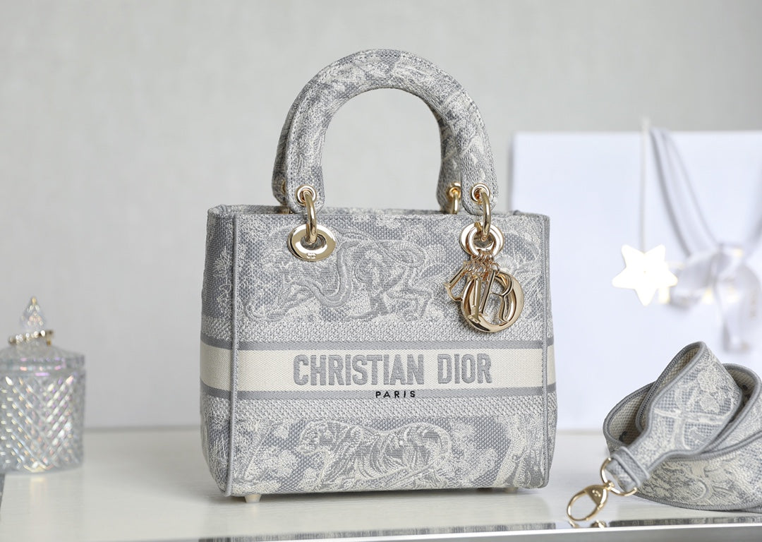 DIOR women's bags 64
