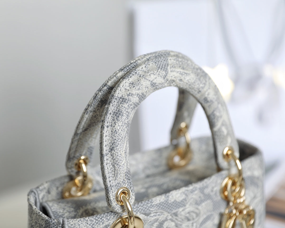 DIOR women's bags 64
