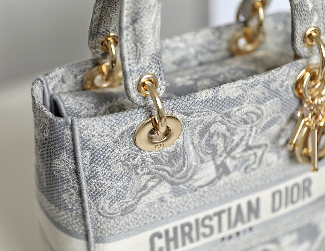 DIOR women's bags 64