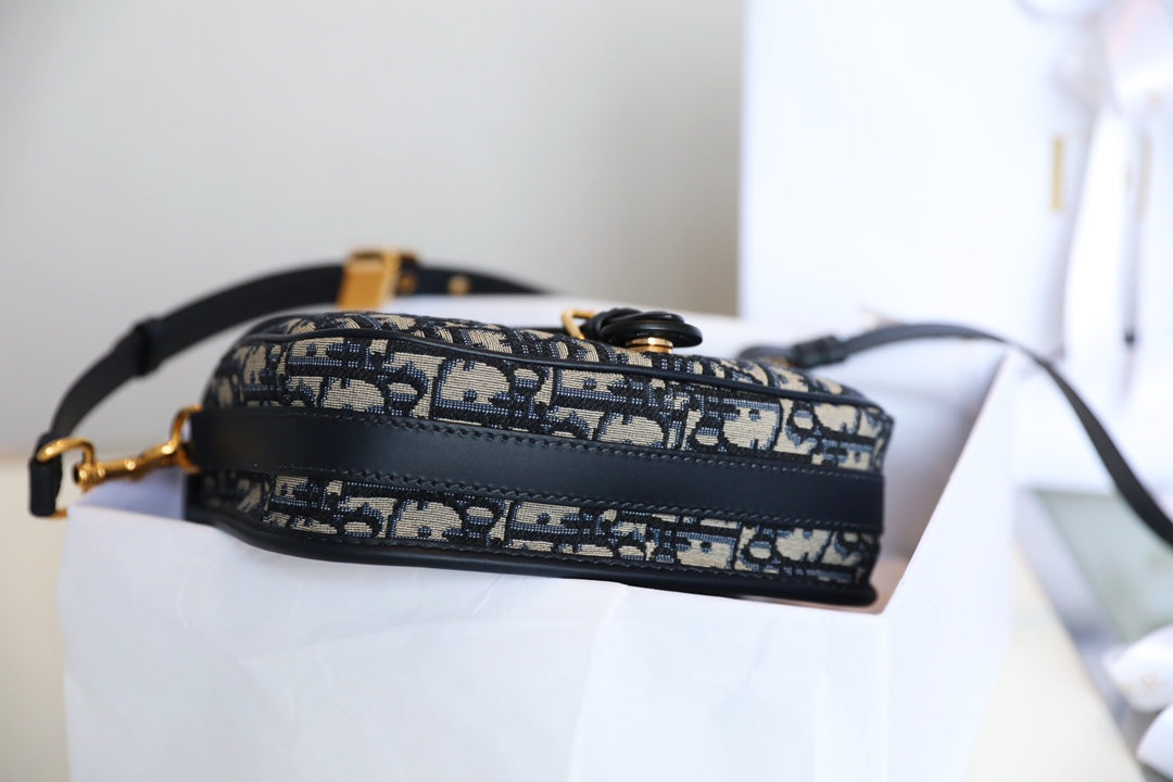 DIOR women's bags 66
